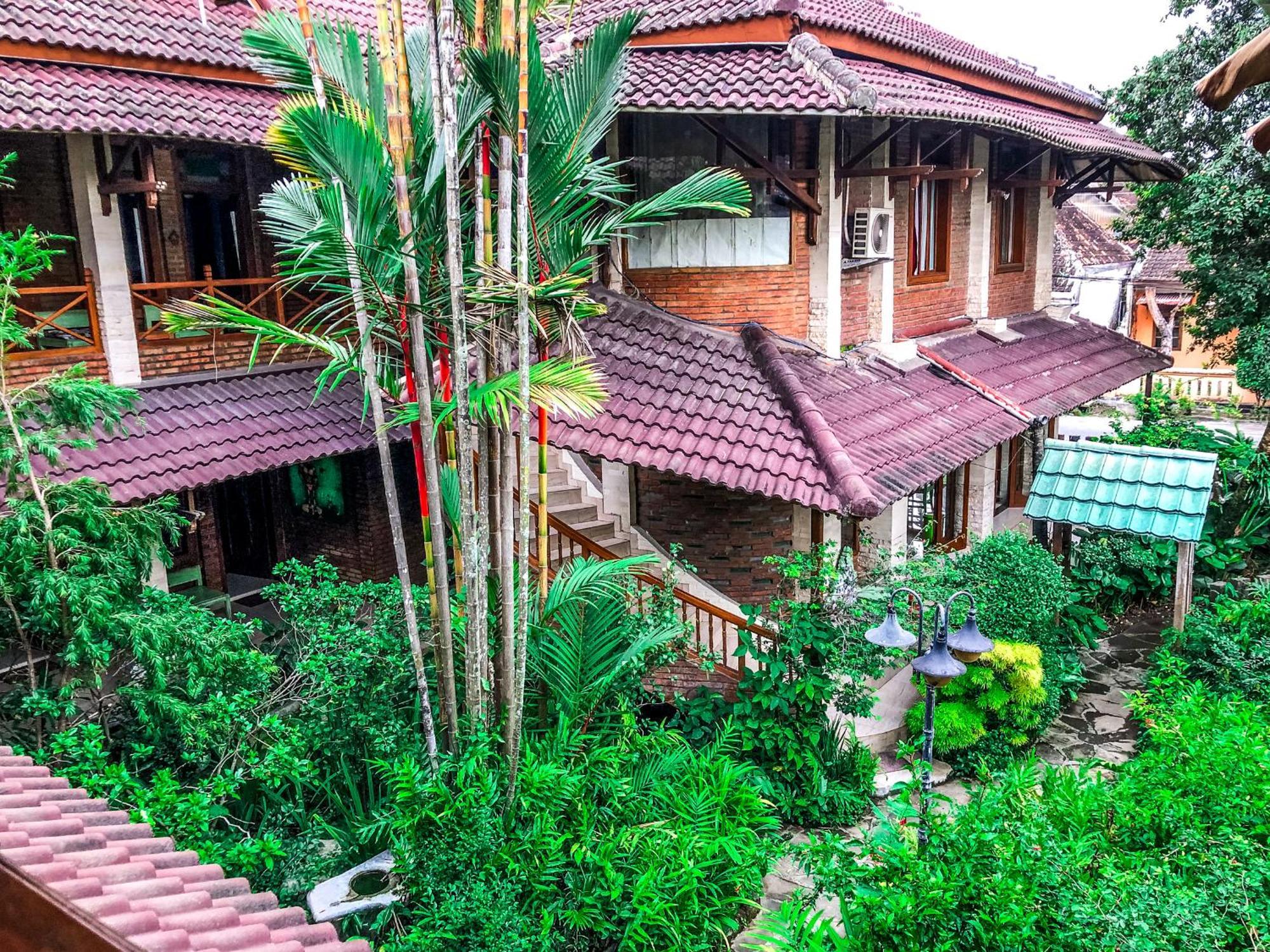 Arys Garden Hotel Yogyakarta Kültér fotó