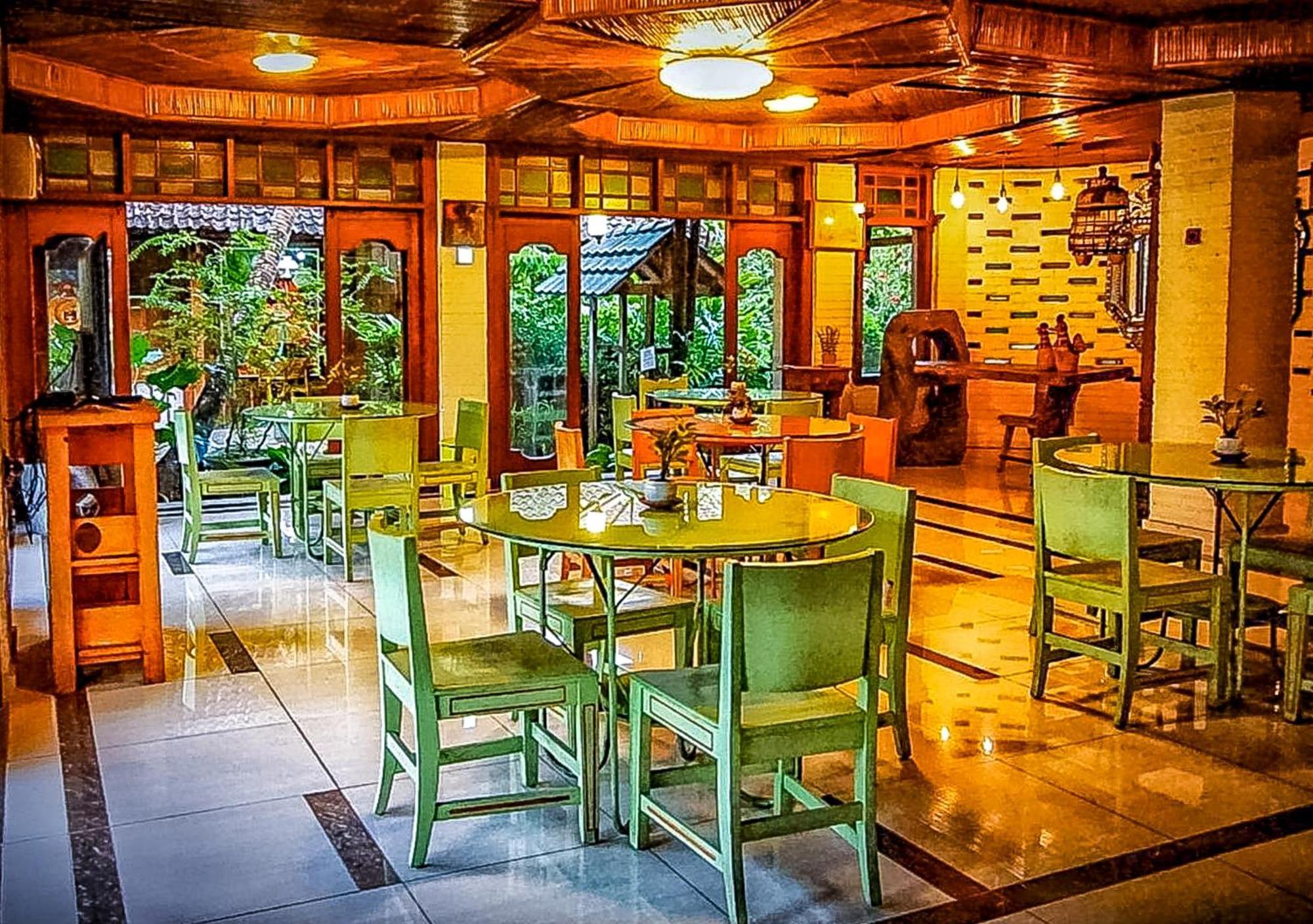 Arys Garden Hotel Yogyakarta Kültér fotó
