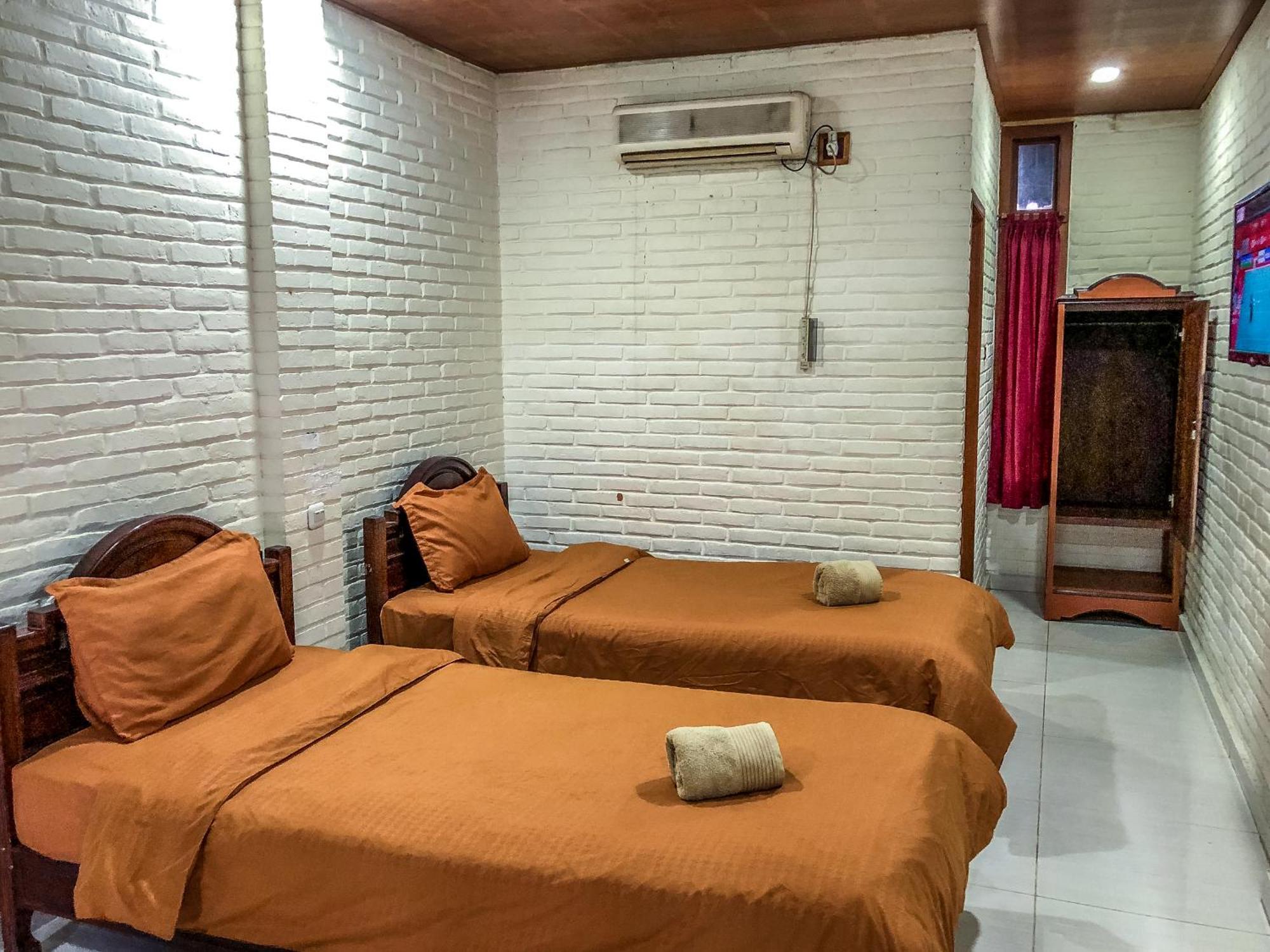 Arys Garden Hotel Yogyakarta Kültér fotó