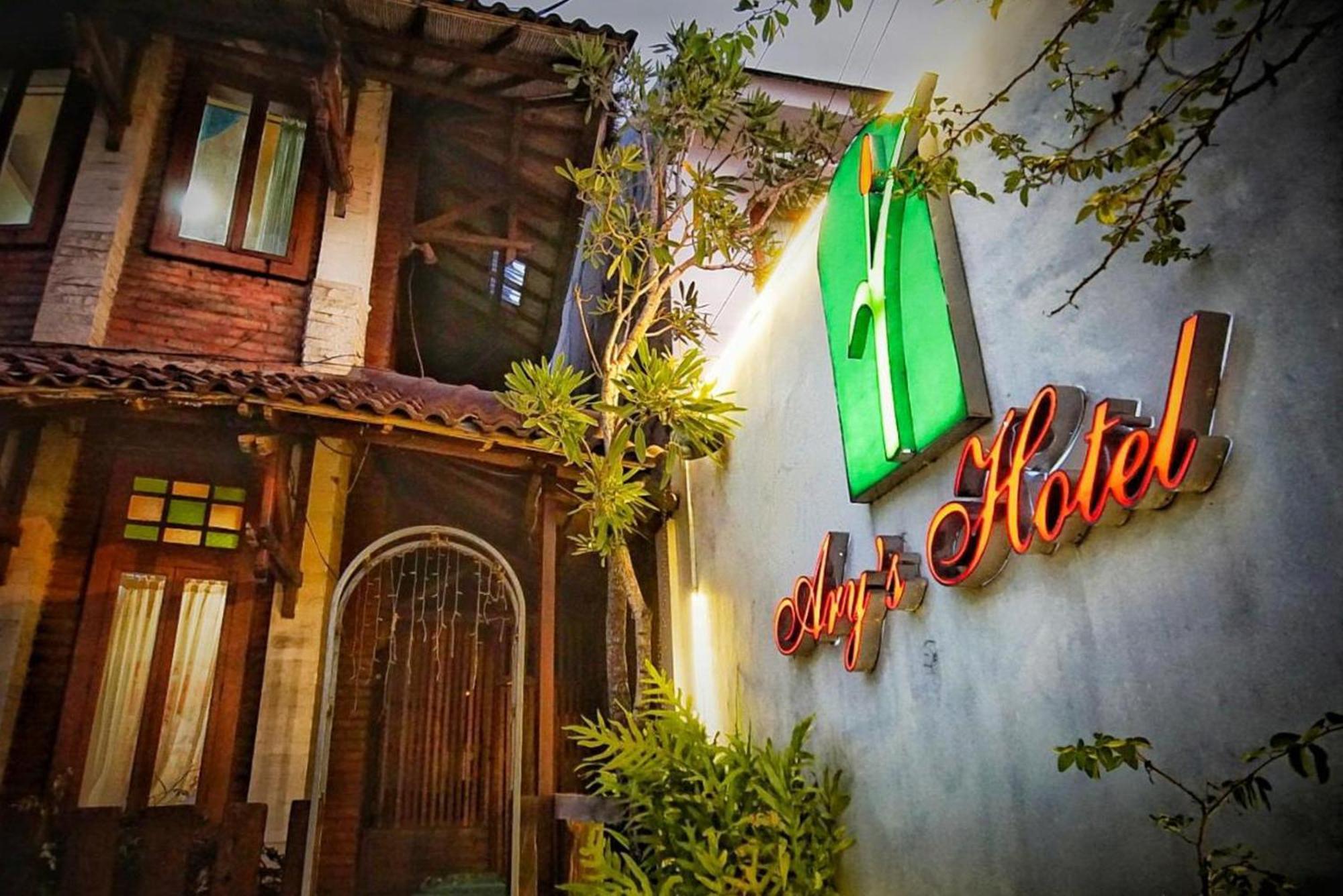 Arys Garden Hotel Yogyakarta Kültér fotó