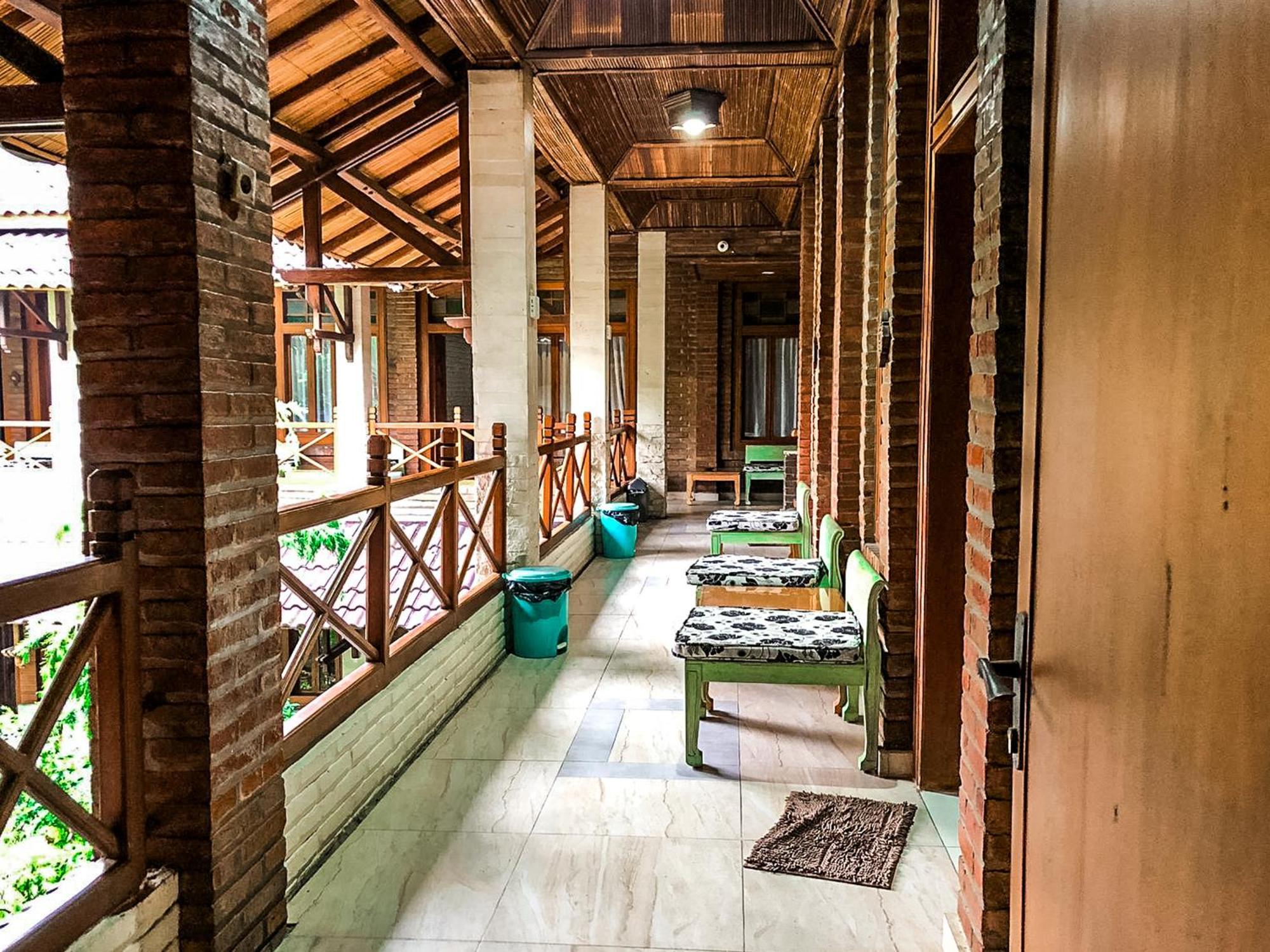 Arys Garden Hotel Yogyakarta Kültér fotó