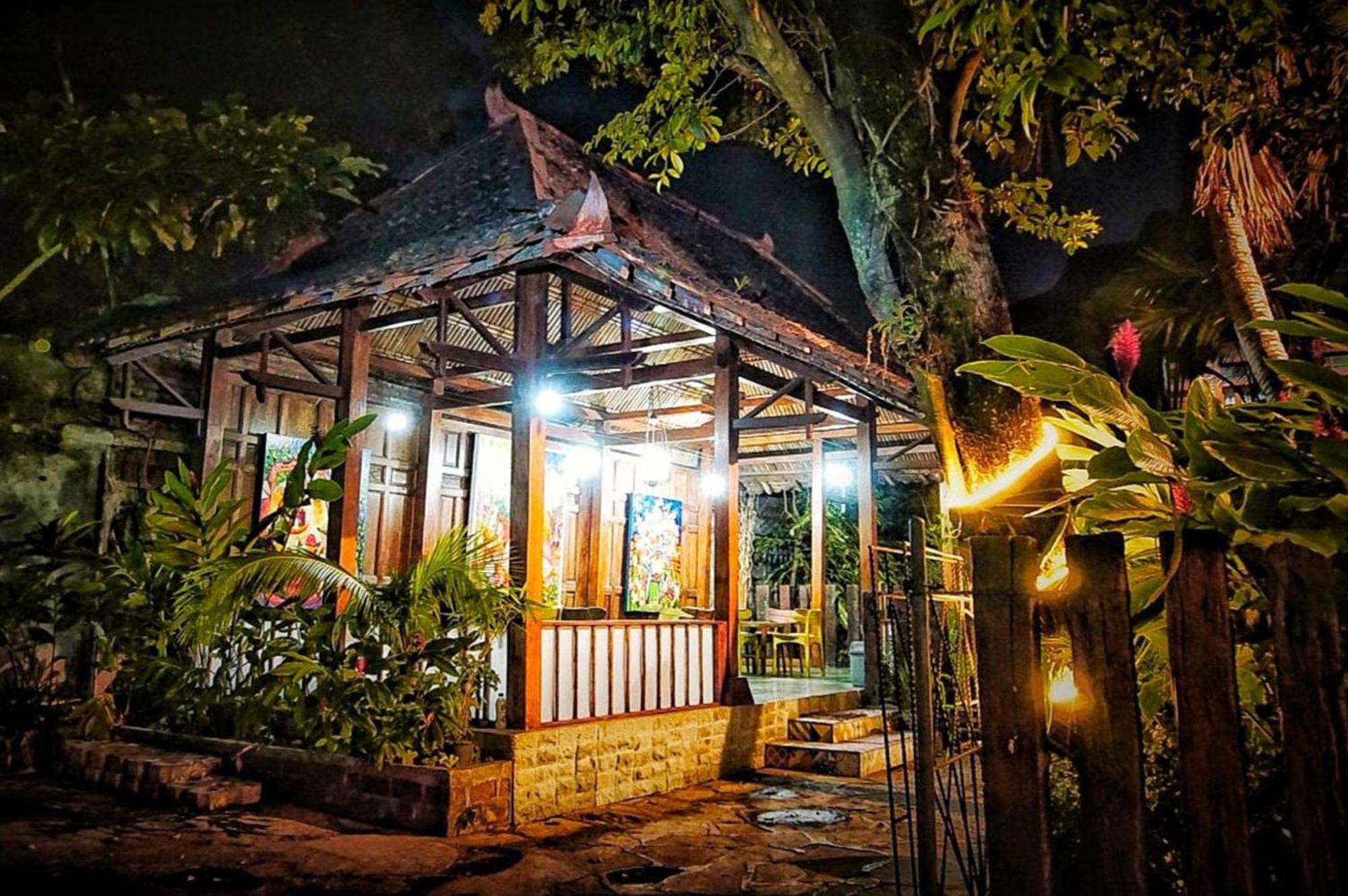 Arys Garden Hotel Yogyakarta Kültér fotó